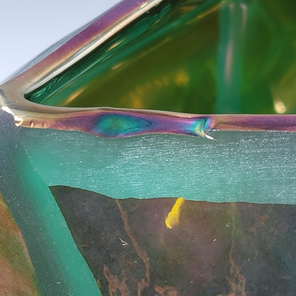 Iridescent Geometric Vase 6 - Picture 10 of 13